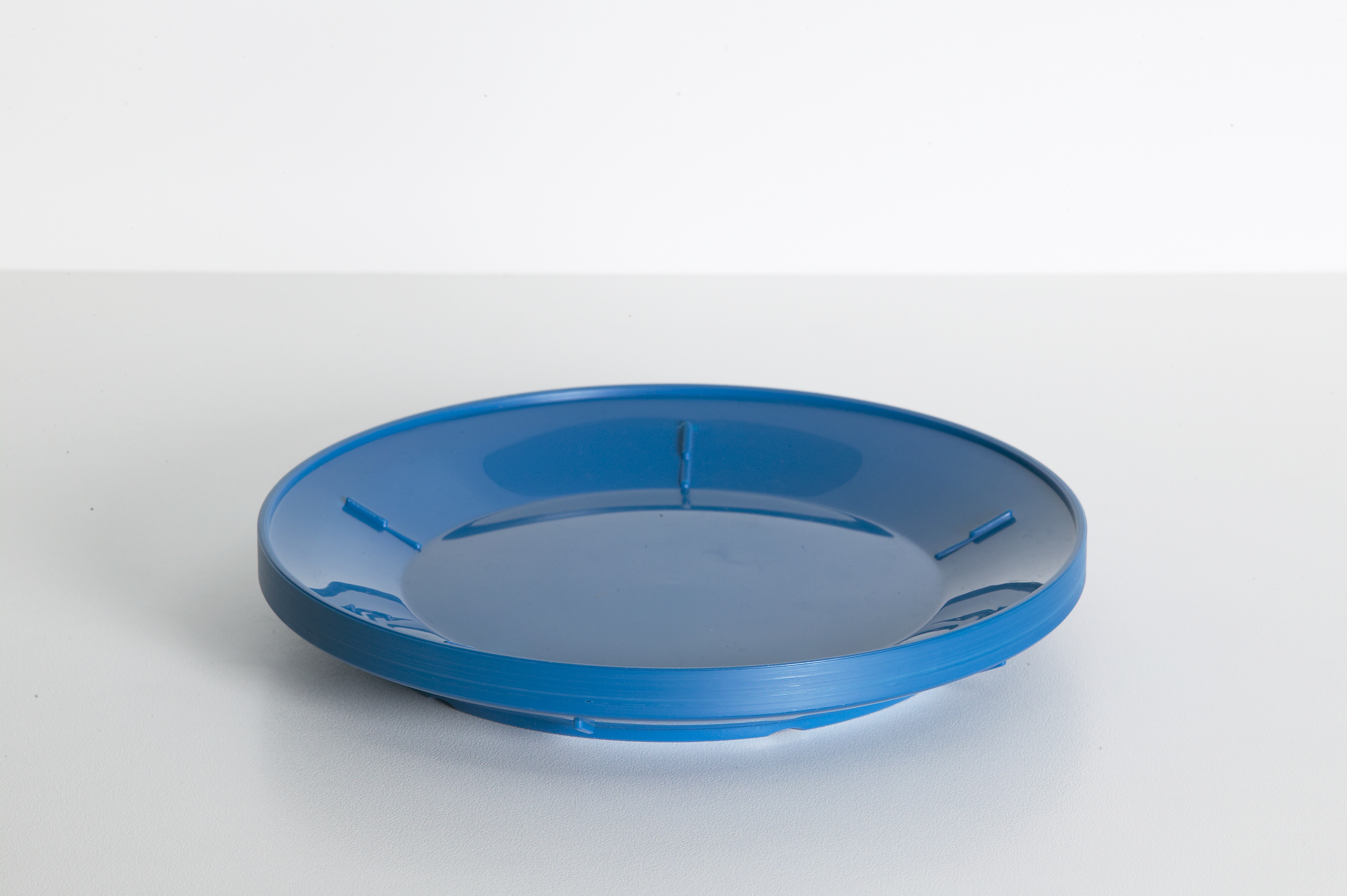 Insulated Plate Base 230mm - Blue - 38660 insulated plate base Blue.jpg